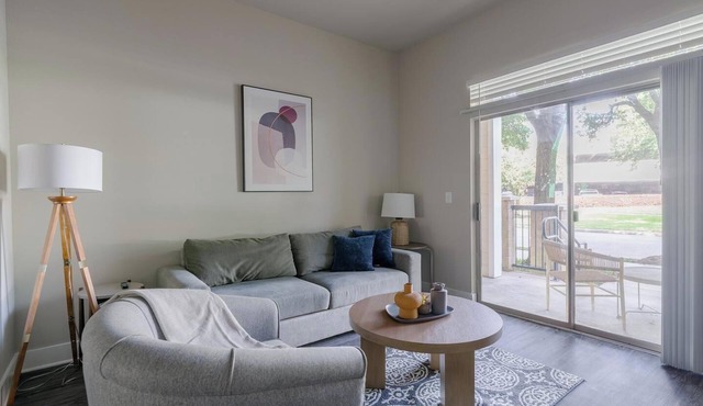 Landing | Modern 1BD, Gym, Clubhouse