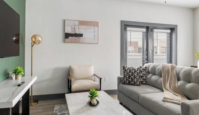 Landing | Modern 3BD, Gym