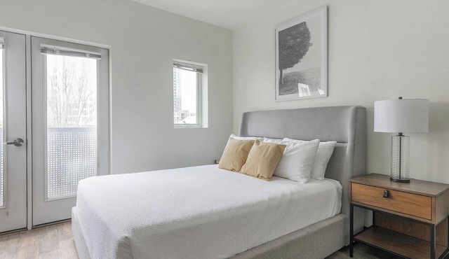 Landing | Spectacular Studio, Courtyard, Gym