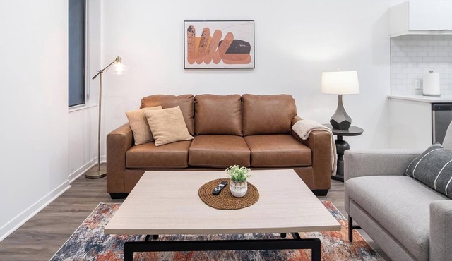 Landing | Stunning 1BD, Gym, Yoga Studio