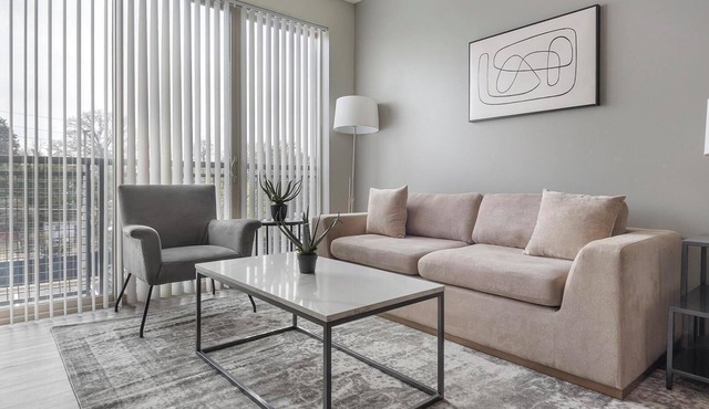 Landing | Stylish 1BD, Courtyard, Pool