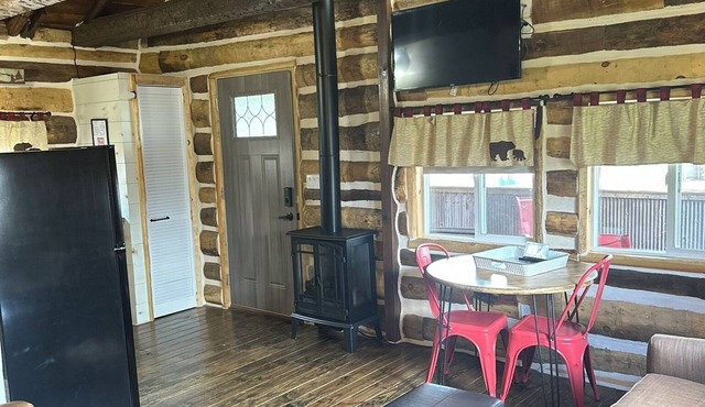 Log Cabin on Lake Alice & ATV/UTV Trails, Brother Bear 2-Bedroom