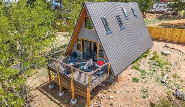 Mnt View, Private Deck, Full Kitchen, Dog Friendly