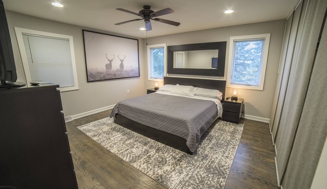 Modern 2BR home centrally located in historic Dubuque
