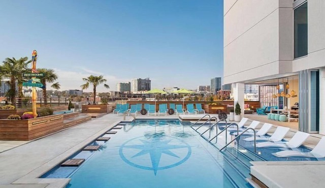 Modern Luxury Stay, Nashville! HUGE Suites, Pool!
