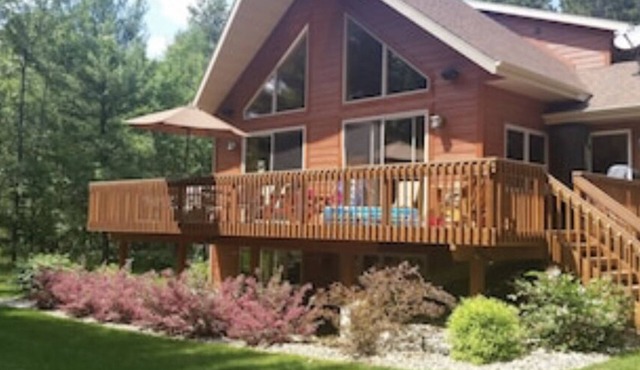 Multi-Family Vacation Home Near Castle Rock Lake & Wisconsin Dells