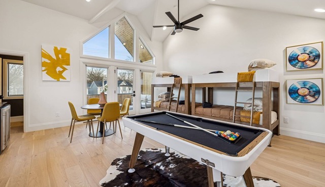 Nashville home w/gameroom, outdoor pool & theater