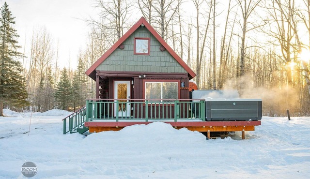 New Listing! River Front Cabin with Hot Tub near Hatcher Pass!