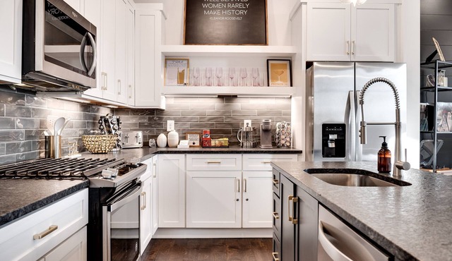 NEW! Nashville Vibes (4-Bedroom Townhouse) - Pets Allowed