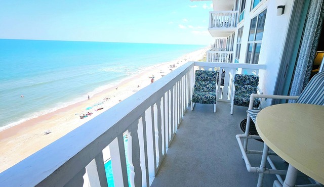 No Drive Beach side- Ormond Beach, Amazing views-On the Ocean from your Balcony