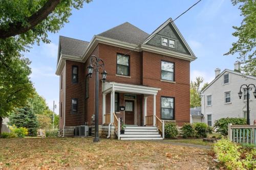 Omas Haus, Walk to Main Street