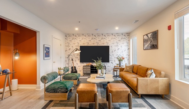 Outrider 109 by AvantStay | Prime Central Location, Close to Broadway