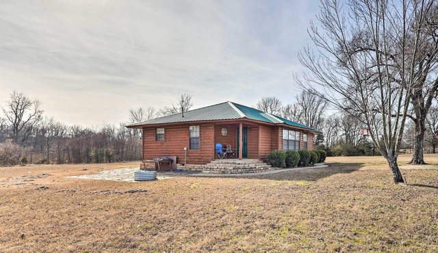 Pet-Friendly Cabin Rental Retreat!