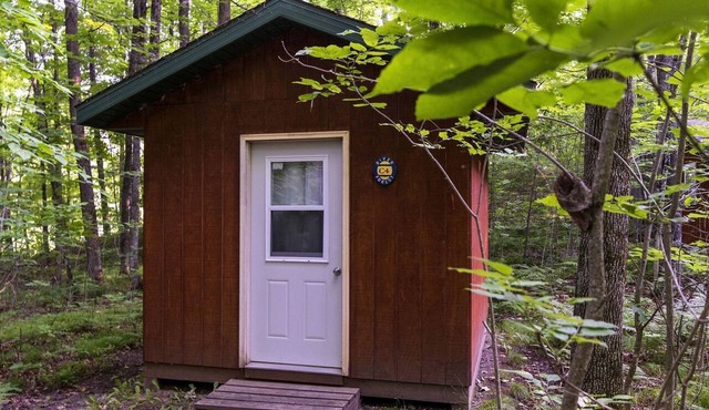 Romantic Cabin for a Cozy Escape in Nature near White Lake, Wisconsin