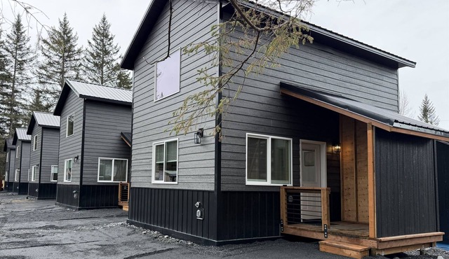 Seward Mountain View Cabins #7