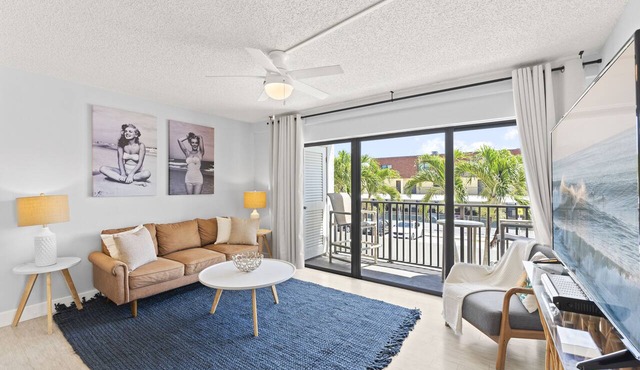 Sleek & Serene | Brand-New Scandinavian Beachfront Escape!