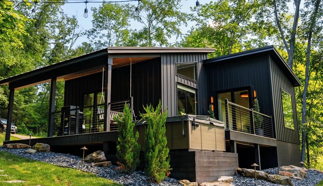 Solo or Couples' Cabin with Hot Tub, Sauna