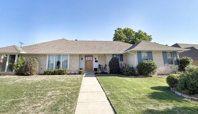 Spacious. 3 BDRM. Pool. Pet-Friendly.