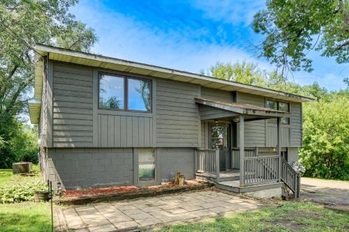Steps to Park & Pond! Stillwater Home on 3.5 Acres