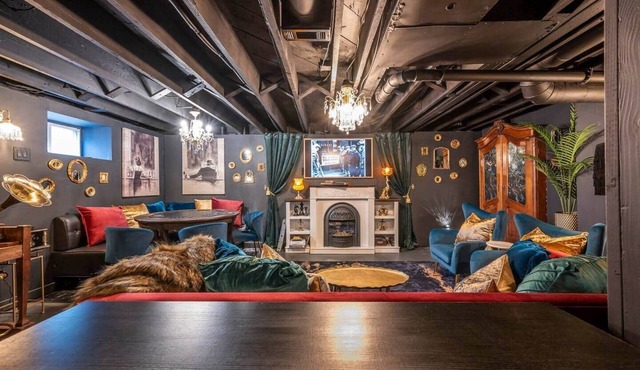 Storybook Escape: Hidden Speakeasy, Hot Tub, Sauna