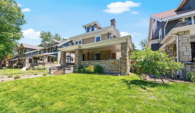 Stylish 4BR Home w Spa Bath + Private Deck