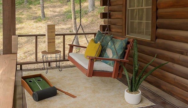 Summer Break Swing Hot Tub Firepit Grill