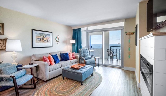 Sunset Shores 2BR OF with Balcony