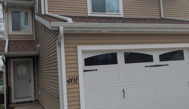Superb 3-bedroom condo in Wellman within walking distance from two playgrounds.