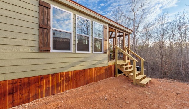 The Creek Camp Cabins & RV Hookups in Savannah,TN - 4 minute ride to Dry Creek.