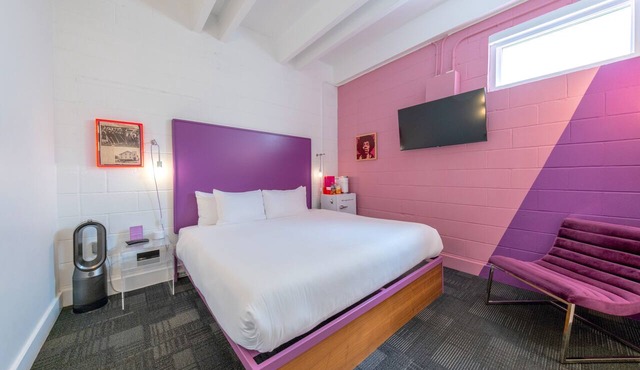 The Gallatin (211) East Nashville Boutique Hotel