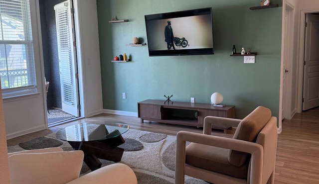 Universal Kids Resort Frisco Cozy 2-bedroom apartment with pool and gym access