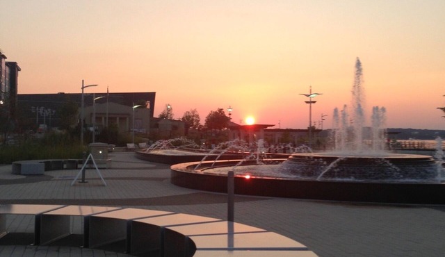 Upscale Apartment 1 Block From The bluegrass museum enjoy the riverfront