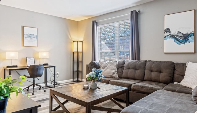Walk to Main St | Pet-Friendly Apt