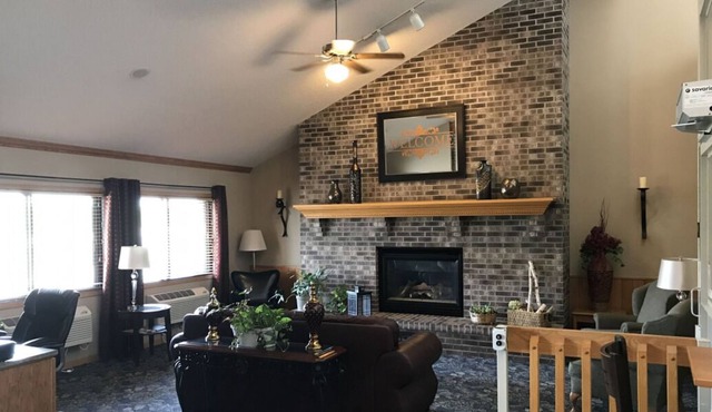 Wonderful Stay! 2 Classy Units, Free Breakfast, Pets Allowed, Near Conway Park