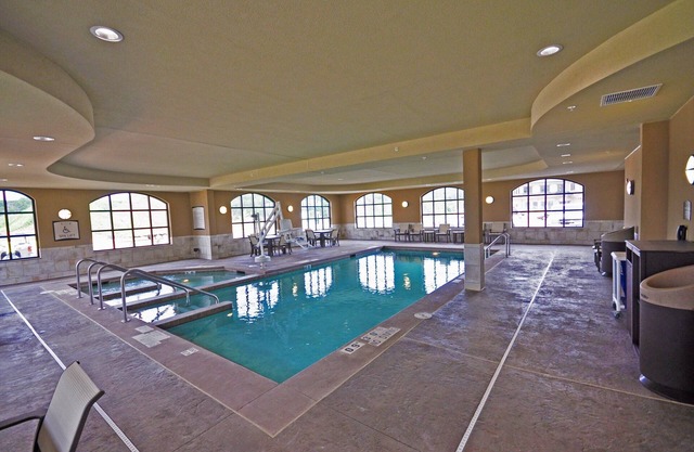 Queen Suite | Free Breakfast, Free Wi-Fi, Indoor Pool and Hot Tub