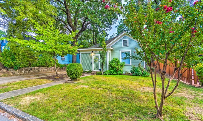 Hillcrest Cottage | 107 m² Cabin ∙ 2 bedrooms ∙ 4 guests