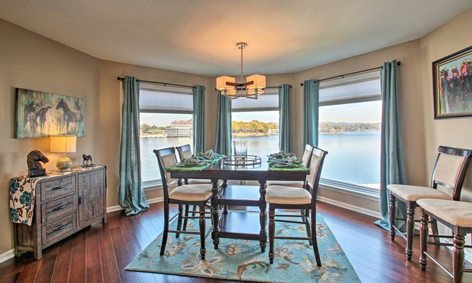 Lake Hamilton Apartment | 153 m² Apartment ∙ 2 bedrooms ∙ 6 guests