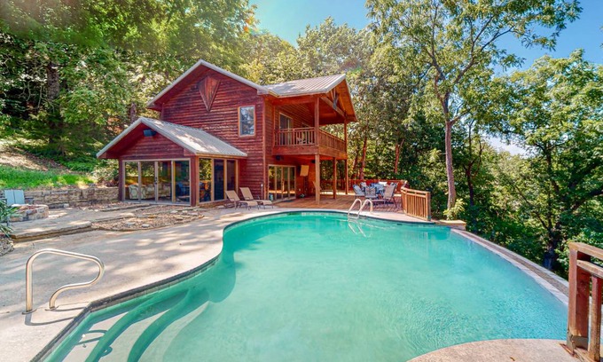 Bentonville - Fayetteville Cabin | 204 m² Cabin ∙ 6 bedrooms ∙ 14 guests