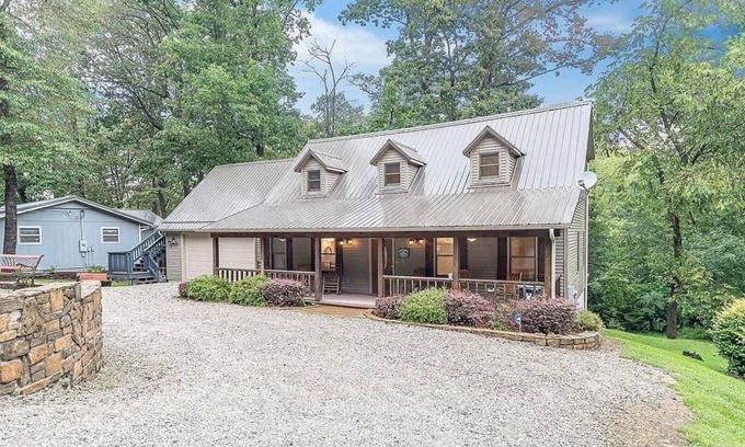 Rogers House | 209 m² House ∙ 5 bedrooms ∙ 12 guests
