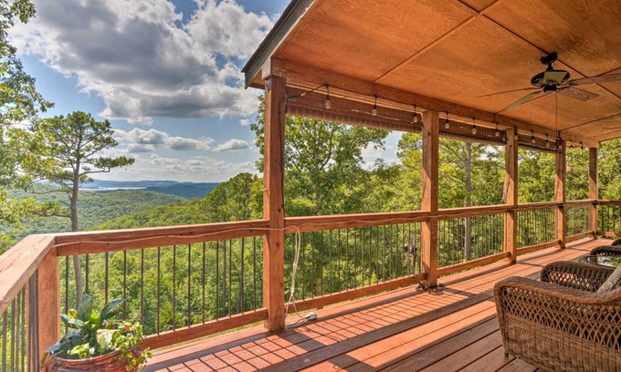 Eureka Springs House | 242 m² House ∙ 4 bedrooms ∙ 14 guests