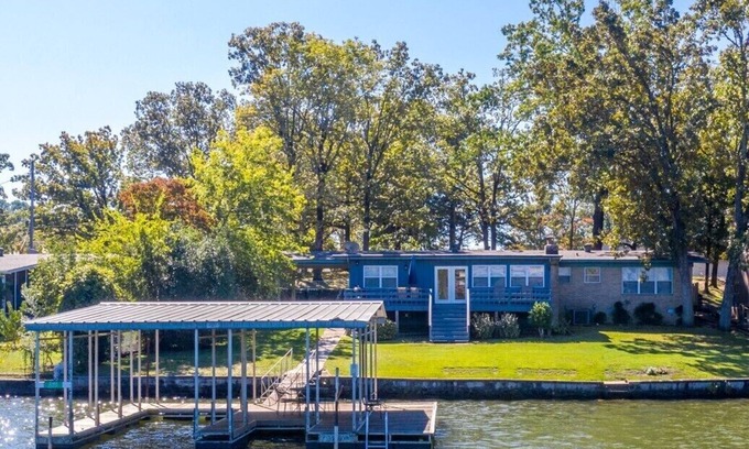 Lake Hamilton House | Echo Point Lake House - Lake Hamilton