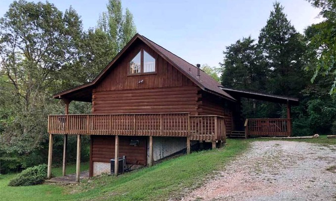 Eureka Springs House | House ∙ 1 bedroom ∙ 8 guests