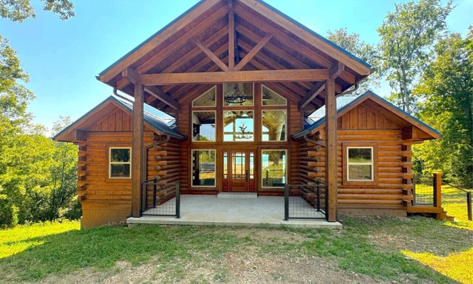 Sylvan Shores Cabin | Moose Head Lodge
