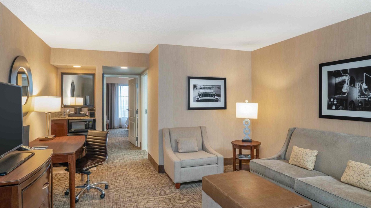 Photo of Livingroom in Music Row