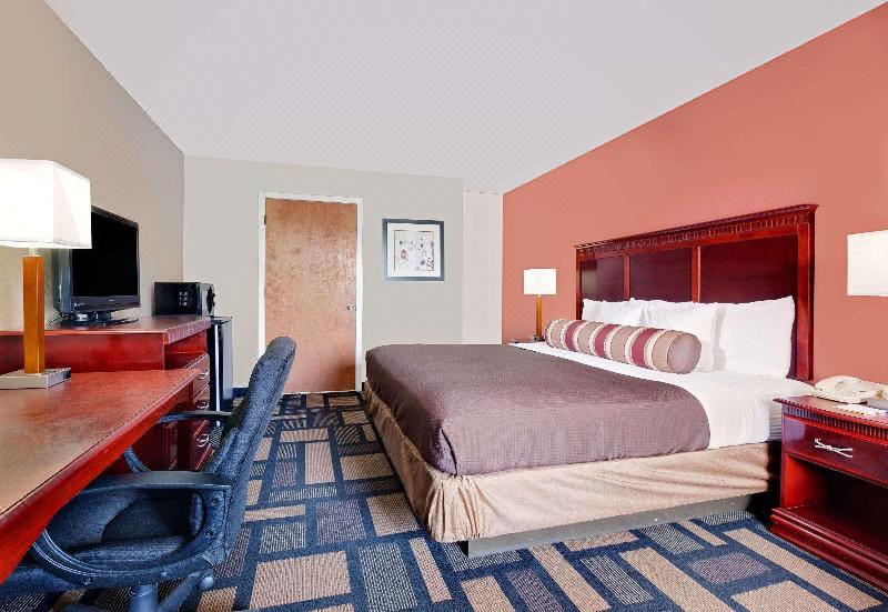 Photo of Bedroom in Dumas