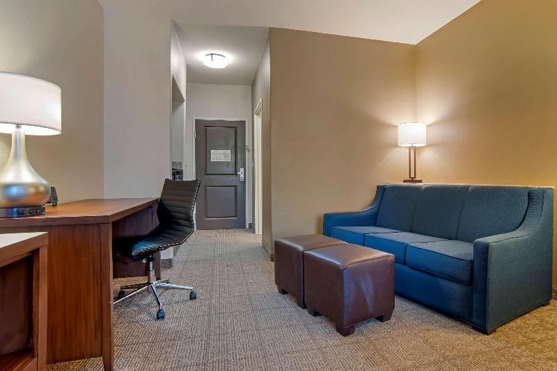 Photo of Livingroom in Alexandria