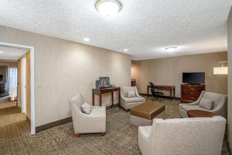 Photo of Livingroom in Music Row