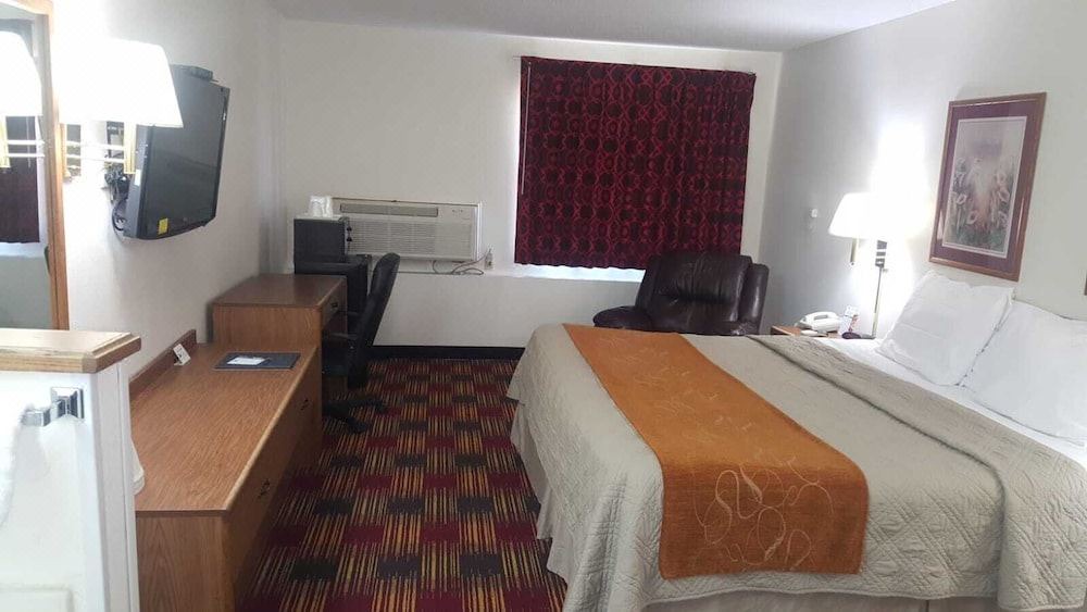Photo of Bedroom in Harrisonville
