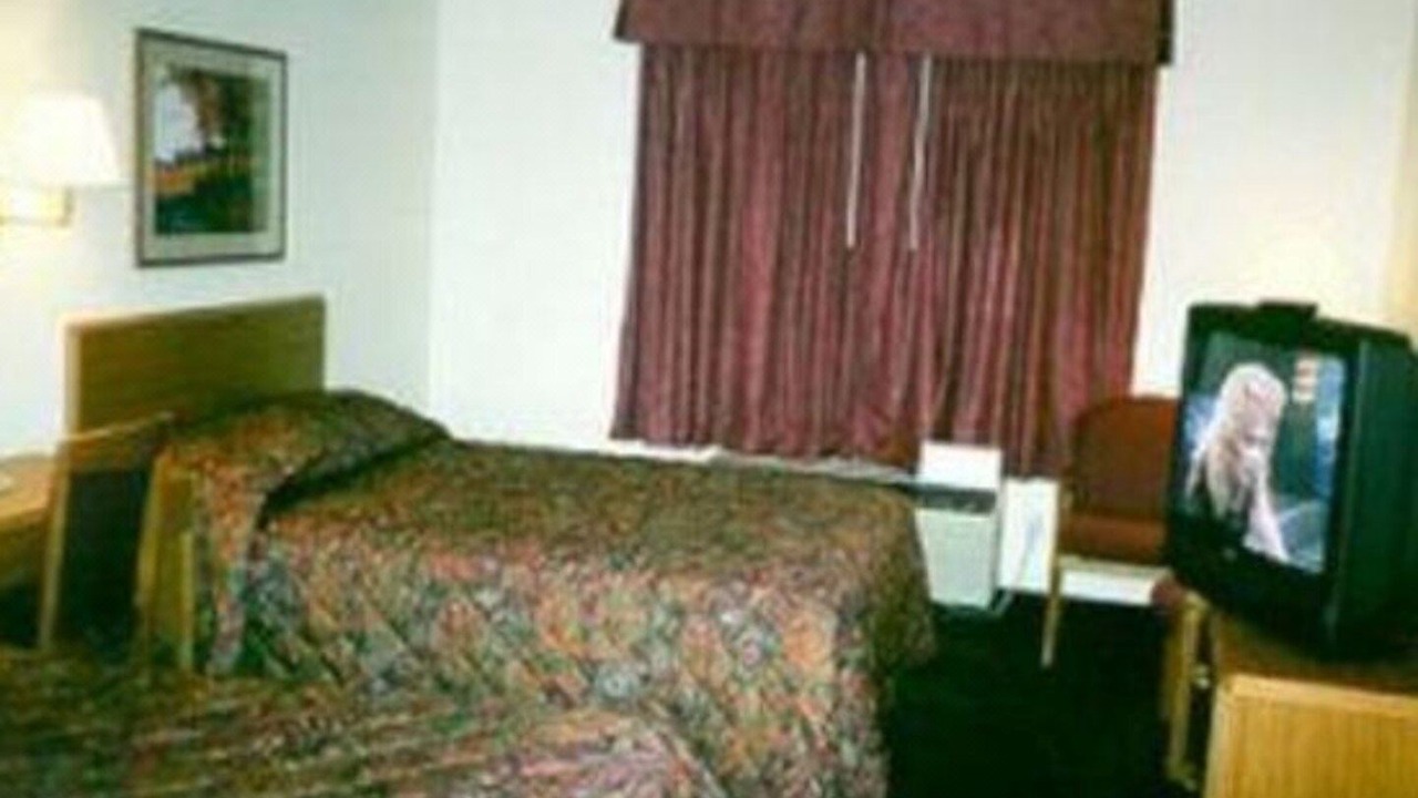 Photo of Others in Dexter