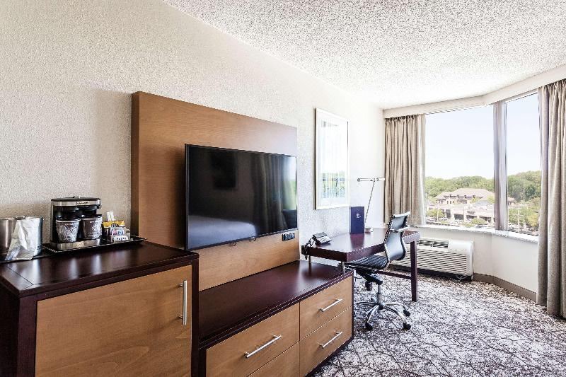 Photo of Livingroom in East Memphis
